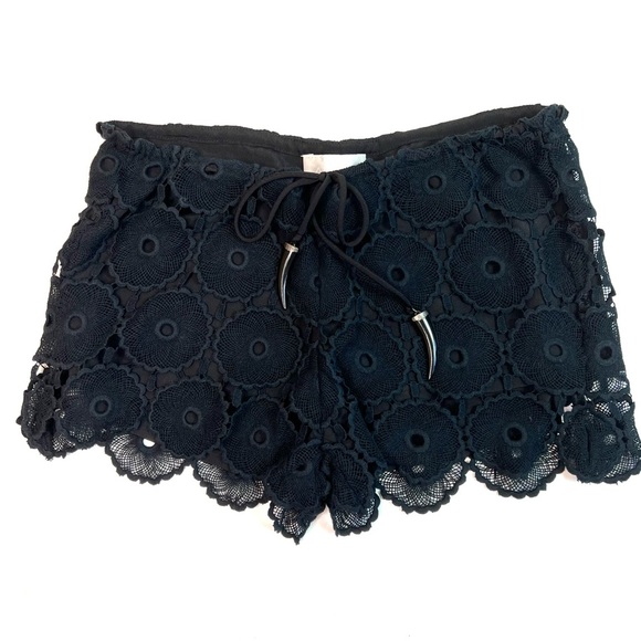 Alexis Lace Drawstring Horn Shorts Black Size Small - Picture 1 of 8